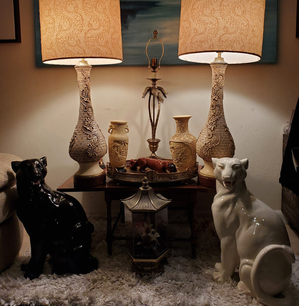 VINTAGE CERAMIC PORCELAIN WHITE🤍 PANTHER SCULPTURE/ STATUE ~ MISC