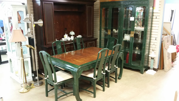 VINTAGE HENREDON FAUX MALACHITE CHINOISERIE MING WATERFALL DINING SET WITH SIX CANE DINING CHAIRS