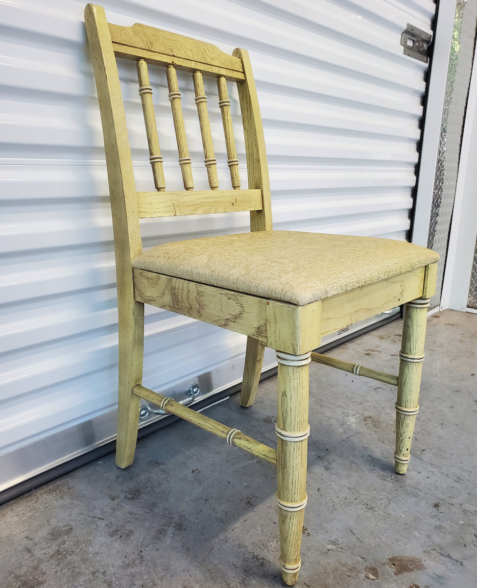 VINTAGE DIXIE SHANGRILA (YOUNG HINKLE CORPORATION) FAUX BAMBOO ACCENT