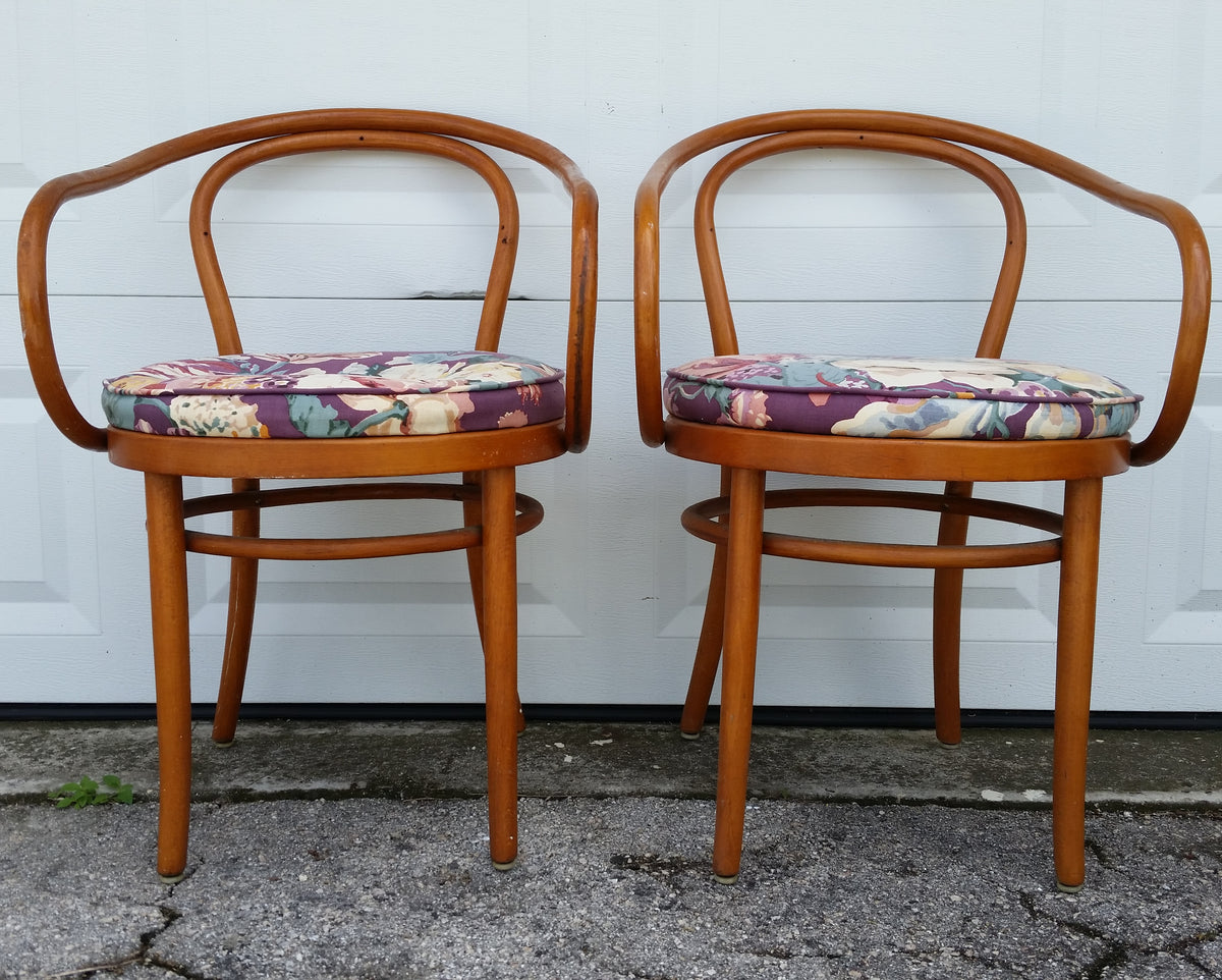 Bentwood antique chairs hot sale