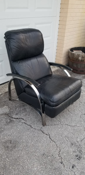 VINTAGE BLACK LEATHER AND CHROME MILO BAUGHMAN "style" BARCALOUNGER RECLINER/ O/S CHAIR