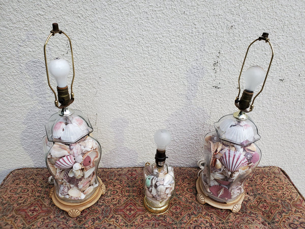 VINTAGE SMALL GLASS n BRASS n SHELL LAMP