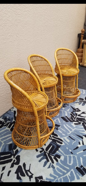 VINTAGE WICKER RATTAN BAMBOO 🎋 BOHO EMMANUELLE  SUNBURST COUNTER BARSTOOLS (3)