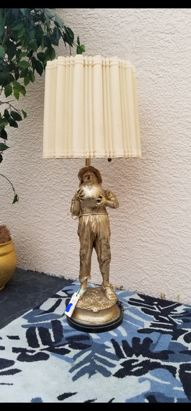 VINTAGE MARBRO LAMP CO GOLD LEAF FIGURAL/ SCULPTURAL DRUNK DUTCH BOY/ THIRSTY BOY/ BOY WITH JUG FLOOR LAMP W/ ORIGINAL SHADE