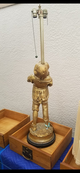 VINTAGE MARBRO LAMP CO GOLD LEAF FIGURAL/ SCULPTURAL DRUNK DUTCH BOY/ THIRSTY BOY/ BOY WITH JUG FLOOR LAMP W/ ORIGINAL SHADE