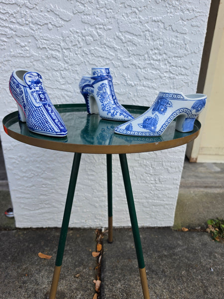VINTAGE BLUE AND WHITE CERAMIC/ PORCELAIN CHINOISERIE HIGH HEELS 💙👠🤍 (3 AVAILABLE) ~ MISC