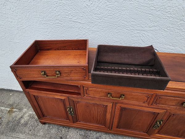 VINTAGE GEORGE ZEE & CO KILN DRIED HAND CARVED ROSEWOOD/TEAK CHINOISERIE MING BUFFET/SIDEBOARD/CONSOLE