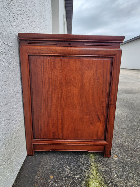 VINTAGE GEORGE ZEE & CO KILN DRIED HAND CARVED ROSEWOOD/TEAK CHINOISERIE MING CABINET/ NIGHTSTAND/ END TABLE