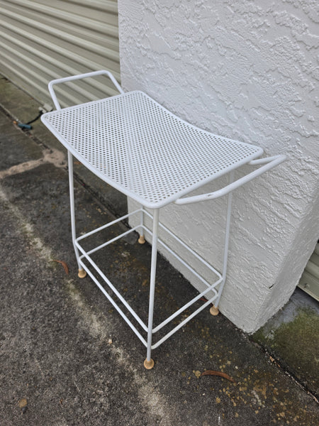 VINTAGE MID CENTURY MODERN SALTERINI METAL/ IRON STOOL/ BENCH/ SHOWER CHAIR/ ACCENT TABLE W/MESH SEAT/ HANDLES/ RUBBER CLAD SHOES ~ MISC