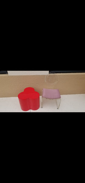 VINTAGE MID CENTURY MODERN RED❣️ FIBERGLASS CLOVER ACCENT/ END TABLE