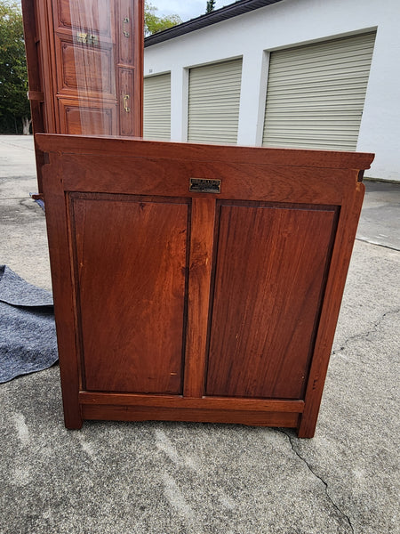 VINTAGE GEORGE ZEE & CO KILN DRIED HAND CARVED ROSEWOOD/TEAK CHINOISERIE MING CABINET/ NIGHTSTAND/ END TABLE