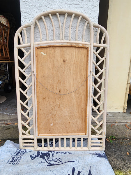 VINTAGE FICKS REED RATTAN CHIPPENDALE MIRROR 🪞
