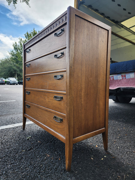 VINTAGE MID CENTURY MODERN BROYHILL PREMIER TALLBOY DRESSER