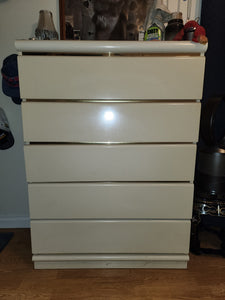 VINTAGE BROYHILL POSTMODERN LACQUERED LAMINATE WATERFALL TALLBOY DRESSER W/FAUX BRASS ACCENT STRIPS