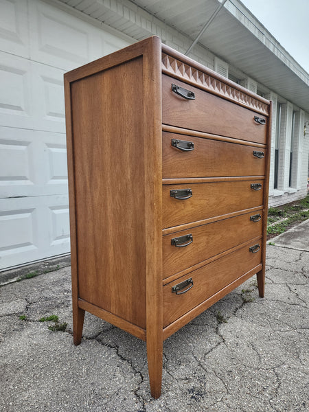 VINTAGE MID CENTURY MODERN BROYHILL PREMIER TALLBOY DRESSER