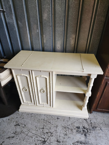 VINTAGE FAUX BAMBOO BAR/ BAR CART/ SERVER/ BUFFET