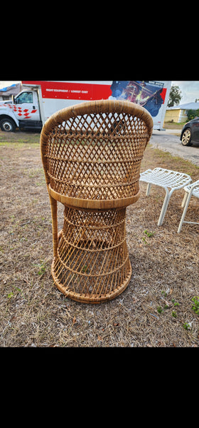 VINTAGE WICKER RATTAN BAMBOO 🎋 BOHO EMMANUELLE  SUNBURST COUNTER BARSTOOLS (3)