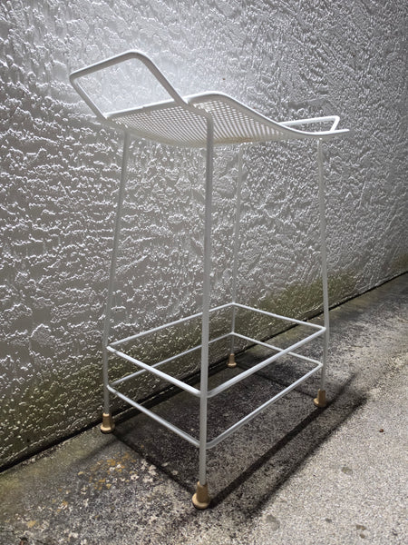VINTAGE MID CENTURY MODERN SALTERINI METAL/ IRON STOOL/ BENCH/ SHOWER CHAIR/ ACCENT TABLE W/MESH SEAT/ HANDLES/ RUBBER CLAD SHOES ~ MISC