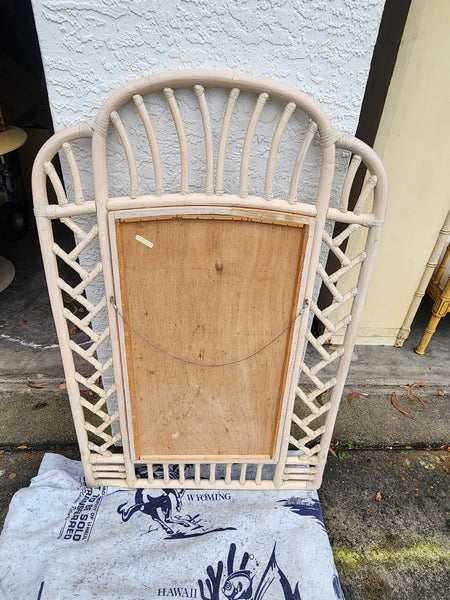 VINTAGE FICKS REED RATTAN CHIPPENDALE MIRROR 🪞
