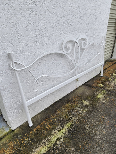 VINTAGE WHITE METAL/ IRON CURVED/ BENT  WHIMSICAL HEADBOARD AND  FOOTBOARD