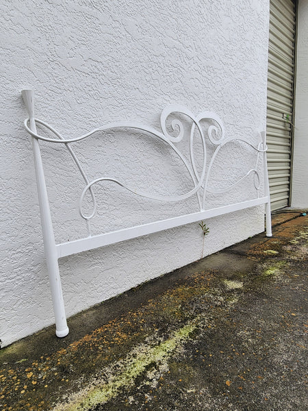 VINTAGE WHITE METAL/ IRON CURVED/ BENT  WHIMSICAL HEADBOARD AND  FOOTBOARD