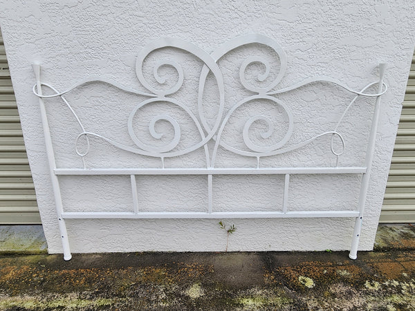 VINTAGE WHITE METAL/ IRON CURVED/ BENT  WHIMSICAL HEADBOARD AND  FOOTBOARD