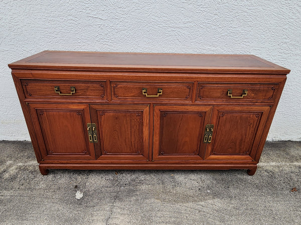 VINTAGE GEORGE ZEE & CO KILN DRIED HAND CARVED ROSEWOOD/TEAK CHINOISERIE MING BUFFET/SIDEBOARD/CONSOLE