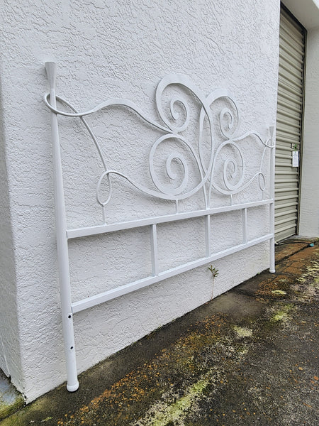 VINTAGE WHITE METAL/ IRON CURVED/ BENT  WHIMSICAL HEADBOARD AND  FOOTBOARD