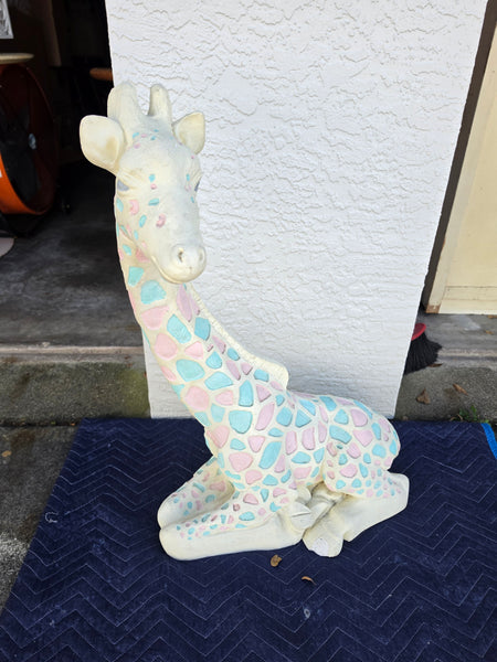 VINTAGE WHITE/ BLUE/ PINK CERAMIC/ PLASTER RESTING GIRAFFE 🩵🦒🤍🦒🩷 ~ MISC