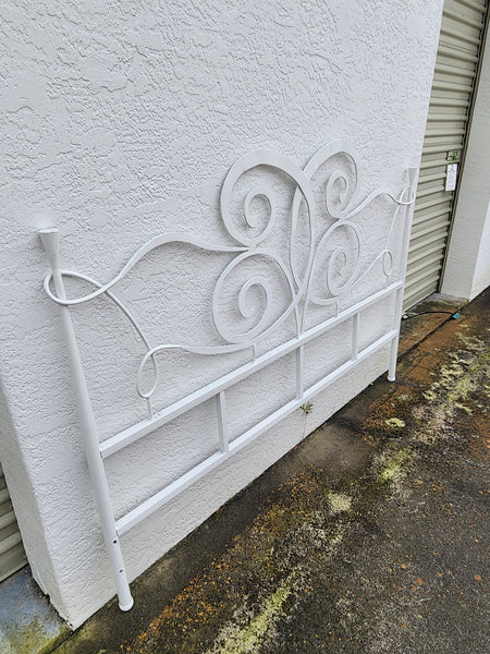 VINTAGE WHITE METAL/ IRON CURVED/ BENT  WHIMSICAL HEADBOARD AND  FOOTBOARD