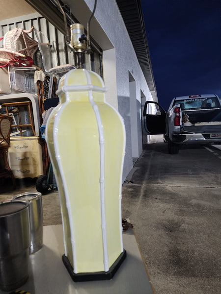 VINTAGE PORCELAIN/ CERAMIC YELLOW/ WHITE FAUX BAMBOO LAMP