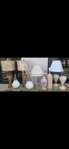 VINTAGE 1978 CHAPMAN HAND GLAZED CRACKLED CERAMIC/ PORCELAIN AND BRASS URN/ GINGER JAR TABLE LAMPS (2)