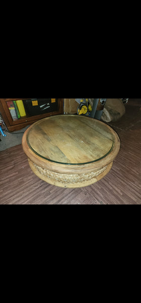 WEST ELM MANGO 🥭 CARVED LATTICE COFFEE/ COCKTAIL TABLE
