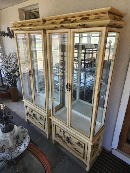 VINTAGE LACQUERED MIRRORED MING CHINOISERIE PAGODA CABINET/ CURIOT/ BREAKFRONT/ CHINA CABINET/ SHELF (2 AVAILABLE)