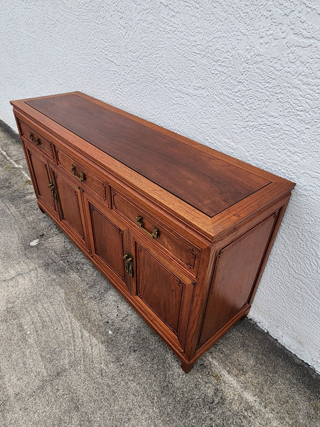 VINTAGE GEORGE ZEE & CO KILN DRIED HAND CARVED ROSEWOOD/TEAK CHINOISERIE MING BUFFET/SIDEBOARD/CONSOLE