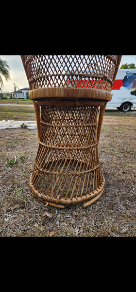 VINTAGE WICKER RATTAN BAMBOO 🎋 BOHO EMMANUELLE  SUNBURST COUNTER BARSTOOLS (3)