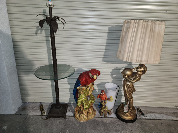 VINTAGE MARBRO LAMP CO GOLD LEAF FIGURAL/ SCULPTURAL DRUNK DUTCH BOY/ THIRSTY BOY/ BOY WITH JUG FLOOR LAMP W/ ORIGINAL SHADE