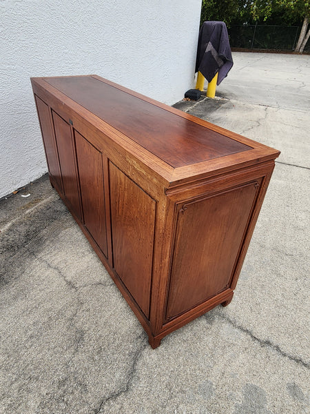 VINTAGE GEORGE ZEE & CO KILN DRIED HAND CARVED ROSEWOOD/TEAK CHINOISERIE MING BUFFET/SIDEBOARD/CONSOLE