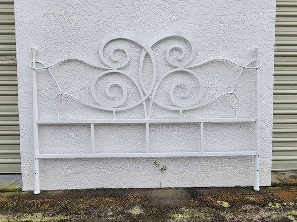 VINTAGE WHITE METAL/ IRON CURVED/ BENT  WHIMSICAL HEADBOARD AND  FOOTBOARD