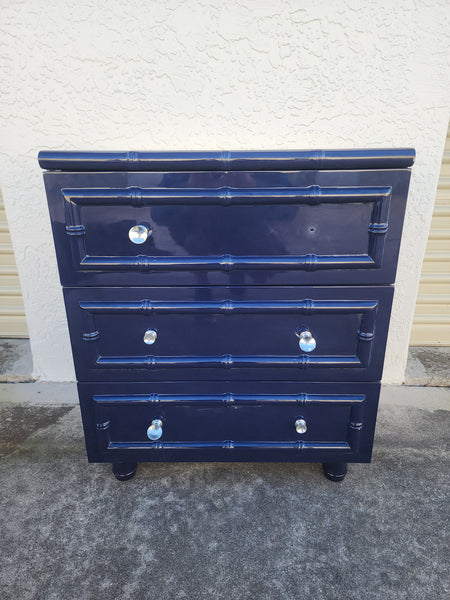 BLUE 💙 LACQUERED FAUX BAMBOO 🎋 NIGHTSTAND/ BACHELORS CHEST W/SOFT CLOSE DRAWERS