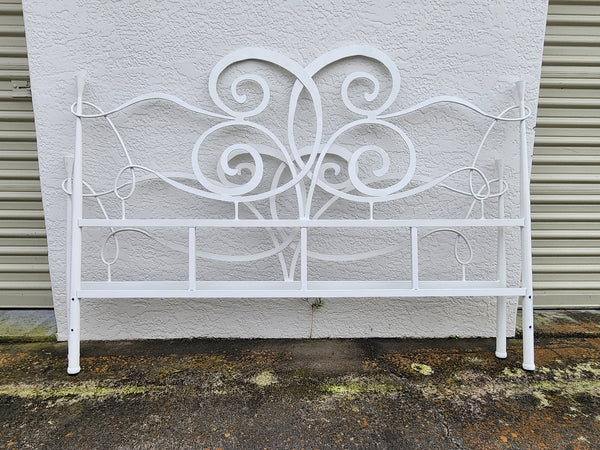 VINTAGE WHITE METAL/ IRON CURVED/ BENT  WHIMSICAL HEADBOARD AND  FOOTBOARD