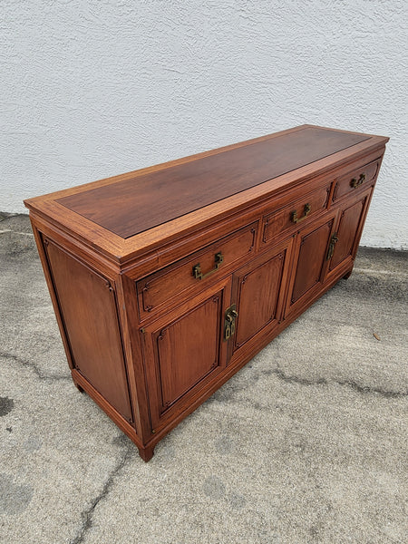 VINTAGE GEORGE ZEE & CO KILN DRIED HAND CARVED ROSEWOOD/TEAK CHINOISERIE MING BUFFET/SIDEBOARD/CONSOLE