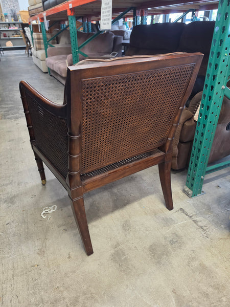 VANGUARD FURNITURE CRAFTWORK PORTOBELLO COGNAC PB WALNUT FAUX BAMBOO DOUBLE CANE PROTECTED ANILINE LEATHER BUTTON TUFTED O/S ACCENT/ LOUNGE/ SHERATON/ REGENGY CHAIR W/OTTOMAN ON BRASS CASTORS 🗣