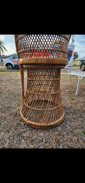 VINTAGE WICKER RATTAN BAMBOO 🎋 BOHO EMMANUELLE  SUNBURST COUNTER BARSTOOLS (3)