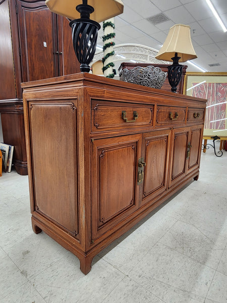 VINTAGE GEORGE ZEE & CO KILN DRIED HAND CARVED ROSEWOOD/TEAK CHINOISERIE MING BUFFET/SIDEBOARD/CONSOLE