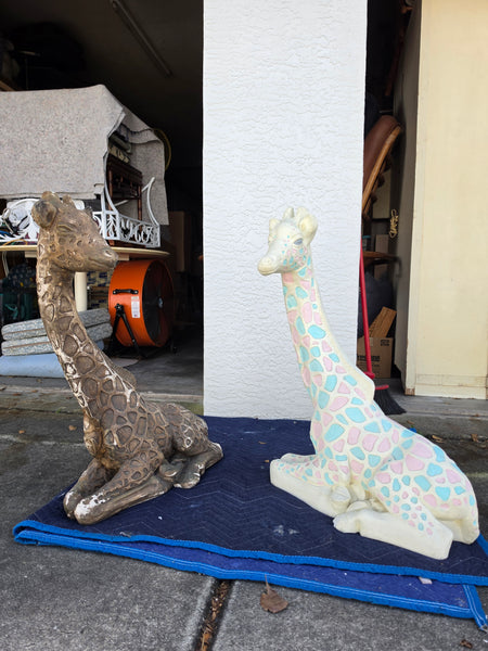 VINTAGE WHITE/ BLUE/ PINK CERAMIC/ PLASTER RESTING GIRAFFE 🩵🦒🤍🦒🩷 ~ MISC