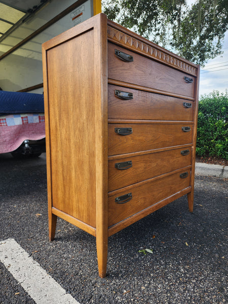 VINTAGE MID CENTURY MODERN BROYHILL PREMIER TALLBOY DRESSER