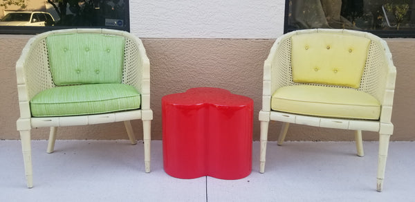 VINTAGE MID CENTURY MODERN RED❣️ FIBERGLASS CLOVER ACCENT/ END TABLE