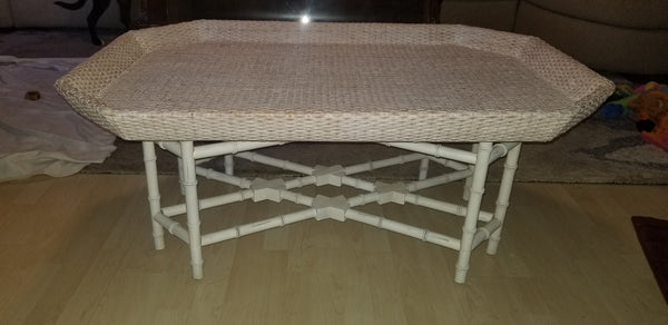 VINTAGE BAKER "STYLE" FAUX BAMBOO BRASS AND GLASS/ RATTAN WICKER TRAY TOP COFFEE TABLE