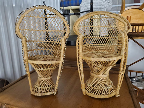 VINTAGE WICKER RATTAN PEACOCK 🦚 EMMANUELLE CHAIR PLANT STAND (3 AVAILABLE)